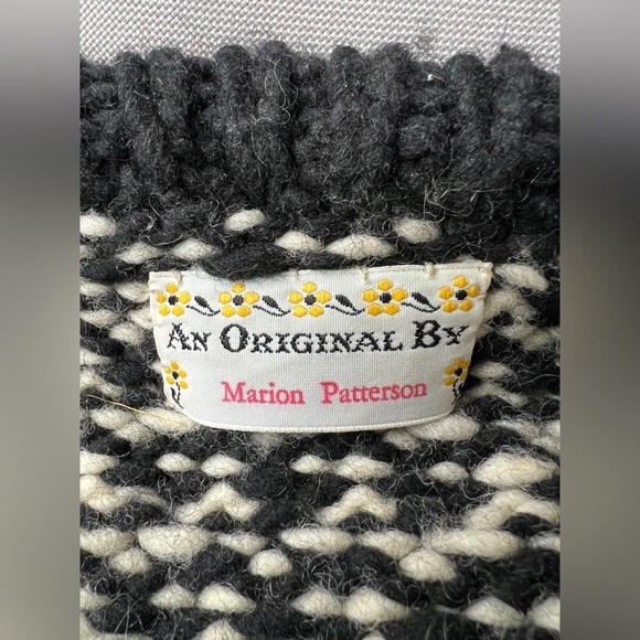 Oversized Vintage Handmade Unisex OS Houndstooth Sweater - Picture 3 of 3